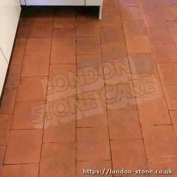 Example displaying Quarry Tiles Tile Cleaning servicing Kensington