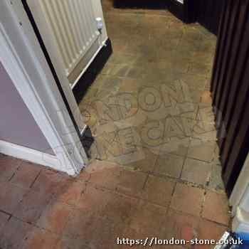quarry tiles cleaning can be difficult for London
